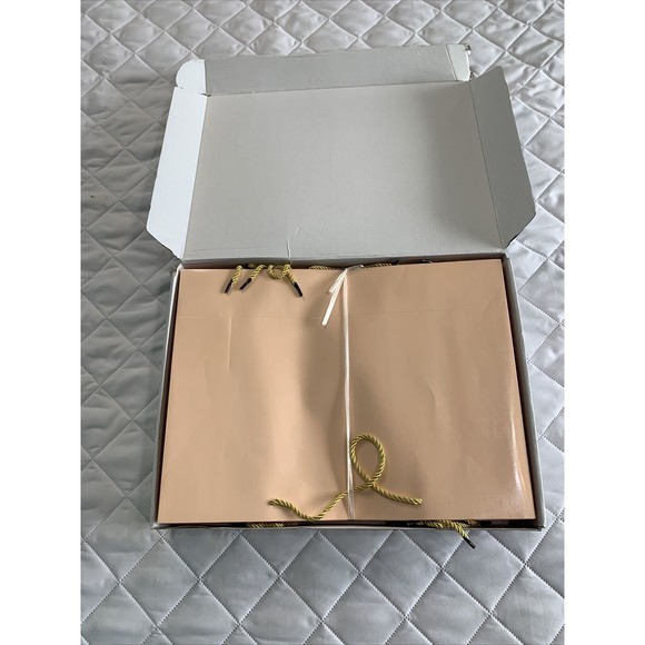 Elite Baggage 12 Large Gift Bags 43x32x14cm  Luxury Large Bags with Handles - Picture 1 of 11